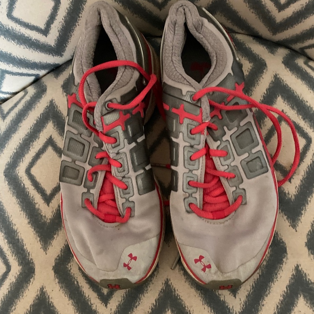 Under Armour Red and‎ Gray Athletic Sneakers 10
